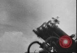 Immagine di Luftwaffe tedesca blitz e distruzione Leningrado Russia Unione Sovietica, 1943, secondo 7 filmato di repertorio 65675058274