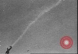 Immagine di Luftwaffe tedesca blitz e distruzione Leningrado Russia Unione Sovietica, 1943, secondo 10 filmato di repertorio 65675058274