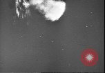 Immagine di Luftwaffe tedesca blitz e distruzione Leningrado Russia Unione Sovietica, 1943, secondo 41 filmato di repertorio 65675058274