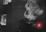 Immagine di Luftwaffe tedesca blitz e distruzione Leningrado Russia Unione Sovietica, 1943, secondo 61 filmato di repertorio 65675058274