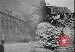 Immagine di Civili Russi soffrono di assedio di Leningrado seconda guerra mondiale Leningrado Russia Unione Sovietica, 1943, secondo 1 filmato di repertorio 65675058276