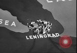 Standbild Lieferung russischen Konvoi über Ladoga See während der Belagerung von Leningrad Leningrad Russland Sowjetunion, 1943, aus Sekunde 11 historischem Filmmaterial Videoclip 65675058277