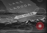 Standbild Lieferung russischen Konvoi über Ladoga See während der Belagerung von Leningrad Leningrad Russland Sowjetunion, 1943, aus Sekunde 38 historischem Filmmaterial Videoclip 65675058277