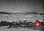 Standbild Lieferung russischen Konvoi über Ladoga See während der Belagerung von Leningrad Leningrad Russland Sowjetunion, 1943, aus Sekunde 39 historischem Filmmaterial Videoclip 65675058277
