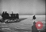 Standbild Lieferung russischen Konvoi über Ladoga See während der Belagerung von Leningrad Leningrad Russland Sowjetunion, 1943, aus Sekunde 47 historischem Filmmaterial Videoclip 65675058277