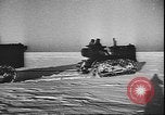 Standbild Lieferung russischen Konvoi über Ladoga See während der Belagerung von Leningrad Leningrad Russland Sowjetunion, 1943, aus Sekunde 49 historischem Filmmaterial Videoclip 65675058277