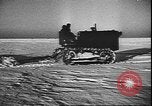 Standbild Lieferung russischen Konvoi über Ladoga See während der Belagerung von Leningrad Leningrad Russland Sowjetunion, 1943, aus Sekunde 51 historischem Filmmaterial Videoclip 65675058277