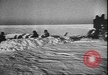 Standbild Lieferung russischen Konvoi über Ladoga See während der Belagerung von Leningrad Leningrad Russland Sowjetunion, 1943, aus Sekunde 54 historischem Filmmaterial Videoclip 65675058277