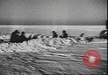 Standbild Lieferung russischen Konvoi über Ladoga See während der Belagerung von Leningrad Leningrad Russland Sowjetunion, 1943, aus Sekunde 55 historischem Filmmaterial Videoclip 65675058277