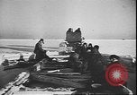 Standbild Lieferung russischen Konvoi über Ladoga See während der Belagerung von Leningrad Leningrad Russland Sowjetunion, 1943, aus Sekunde 57 historischem Filmmaterial Videoclip 65675058277