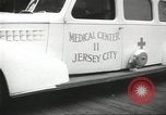 Standbild Japaner New York City USA, 1943, aus Sekunde 44 historischem Filmmaterial Videoclip 65675058282