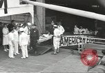 Standbild Japanische Staatsbürger und Issei mit Familien die nach Japan zurückgeführt werden Jersey City New Jersey USA, 1943, aus Sekunde 4 historischem Filmmaterial Videoclip 65675058283