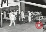 Standbild Japanische Staatsbürger und Issei mit Familien die nach Japan zurückgeführt werden Jersey City New Jersey USA, 1943, aus Sekunde 8 historischem Filmmaterial Videoclip 65675058283
