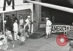 Standbild Japanische Staatsbürger und Issei mit Familien die nach Japan zurückgeführt werden Jersey City New Jersey USA, 1943, aus Sekunde 20 historischem Filmmaterial Videoclip 65675058283