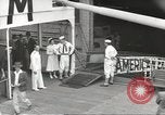 Standbild Japanische Staatsbürger und Issei mit Familien die nach Japan zurückgeführt werden Jersey City New Jersey USA, 1943, aus Sekunde 22 historischem Filmmaterial Videoclip 65675058283