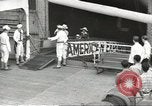 Standbild Japanische Staatsbürger und Issei mit Familien die nach Japan zurückgeführt werden Jersey City New Jersey USA, 1943, aus Sekunde 37 historischem Filmmaterial Videoclip 65675058283