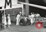 Standbild Japanische Staatsbürger und Issei mit Familien die nach Japan zurückgeführt werden Jersey City New Jersey USA, 1943, aus Sekunde 42 historischem Filmmaterial Videoclip 65675058283