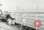 Standbild Das schwedische Schiff M S Gripsholm das Personen nach Japan zurückführt New York United States USA, 1943, aus Sekunde 61 historischem Filmmaterial Videoclip 65675058286
