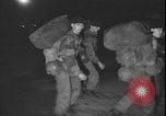 Standbild belgische Soldaten Leopoldville Republik Kongo, 1964, aus Sekunde 3 historischem Filmmaterial Videoclip 65675058314