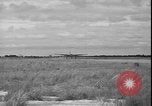 Standbild B 26 K cachita Leopoldville Republik Kongo, 1964, aus Sekunde 55 historischem Filmmaterial Videoclip 65675058316