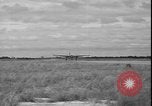 Standbild B 26 K cachita Leopoldville Republik Kongo, 1964, aus Sekunde 56 historischem Filmmaterial Videoclip 65675058316