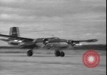 Standbild B 26 K cachita Leopoldville Republik Kongo, 1964, aus Sekunde 62 historischem Filmmaterial Videoclip 65675058316
