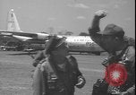 Standbild US Air Force C-130 Flugzeugen Kamina Republik Kongo, 1964, aus Sekunde 18 historischem Filmmaterial Videoclip 65675058318
