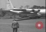 Standbild US Air Force C-130 Flugzeugen Kamina Republik Kongo, 1964, aus Sekunde 51 historischem Filmmaterial Videoclip 65675058318