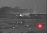 Standbild Flüchtlinge Paulis Republik Kongo, 1964, aus Sekunde 15 historischem Filmmaterial Videoclip 65675058320