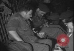 Standbild belgischen Truppen an Bord der US Air Force C-130 Flugzeugen Stanleyville Kongo, 1964, aus Sekunde 42 historischem Filmmaterial Videoclip 65675058322
