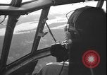 Standbild belgischen Truppen an Bord der US Air Force C-130 Flugzeugen Stanleyville Kongo, 1964, aus Sekunde 50 historischem Filmmaterial Videoclip 65675058322