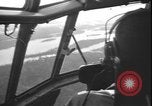 Standbild belgischen Truppen an Bord der US Air Force C-130 Flugzeugen Stanleyville Kongo, 1964, aus Sekunde 56 historischem Filmmaterial Videoclip 65675058322