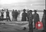 Standbild amerikanischen Marines Leopoldville Kongo, 1964, aus Sekunde 35 historischem Filmmaterial Videoclip 65675058325