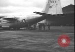 Standbild verletzte Flüchtlinge Leopoldville Republik Kongo, 1964, aus Sekunde 3 historischem Filmmaterial Videoclip 65675058326