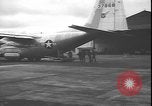 Standbild verletzte Flüchtlinge Leopoldville Republik Kongo, 1964, aus Sekunde 4 historischem Filmmaterial Videoclip 65675058326