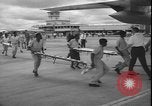 Standbild verletzte Flüchtlinge Leopoldville Republik Kongo, 1964, aus Sekunde 42 historischem Filmmaterial Videoclip 65675058326