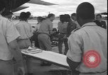 Standbild verletzte Flüchtlinge Leopoldville Republik Kongo, 1964, aus Sekunde 52 historischem Filmmaterial Videoclip 65675058326