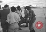 Standbild verletzte Flüchtlinge Leopoldville Republik Kongo, 1964, aus Sekunde 56 historischem Filmmaterial Videoclip 65675058326