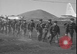Standbild belgischen Truppen Ascension Island, 1964, aus Sekunde 19 historischem Filmmaterial Videoclip 65675058330