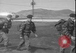 Standbild belgischen Truppen Ascension Island, 1964, aus Sekunde 24 historischem Filmmaterial Videoclip 65675058330