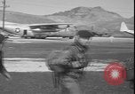 Standbild belgischen Truppen Ascension Island, 1964, aus Sekunde 28 historischem Filmmaterial Videoclip 65675058330