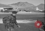 Standbild belgischen Truppen Ascension Island, 1964, aus Sekunde 30 historischem Filmmaterial Videoclip 65675058330