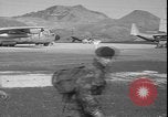 Standbild belgischen Truppen Ascension Island, 1964, aus Sekunde 33 historischem Filmmaterial Videoclip 65675058330