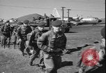 Standbild belgischen Truppen Ascension Island, 1964, aus Sekunde 35 historischem Filmmaterial Videoclip 65675058330