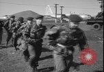 Standbild belgischen Truppen Ascension Island, 1964, aus Sekunde 39 historischem Filmmaterial Videoclip 65675058330