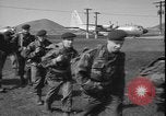 Standbild belgischen Truppen Ascension Island, 1964, aus Sekunde 40 historischem Filmmaterial Videoclip 65675058330