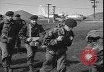 Standbild belgischen Truppen Ascension Island, 1964, aus Sekunde 42 historischem Filmmaterial Videoclip 65675058330