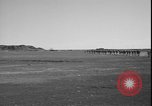Standbild belgischen Truppen Ascension Island, 1964, aus Sekunde 52 historischem Filmmaterial Videoclip 65675058330