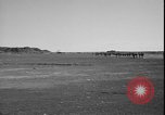 Standbild belgischen Truppen Ascension Island, 1964, aus Sekunde 57 historischem Filmmaterial Videoclip 65675058330