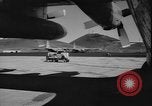 Standbild belgischen Truppen Ascension Island, 1964, aus Sekunde 61 historischem Filmmaterial Videoclip 65675058330
